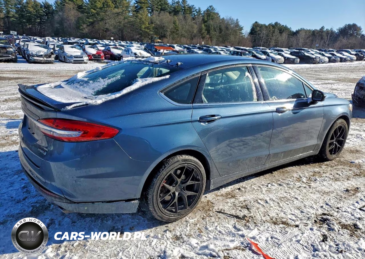2018 Ford Fusion Se Hybrid VIN:3FA6P0LU4JR242236 - 3