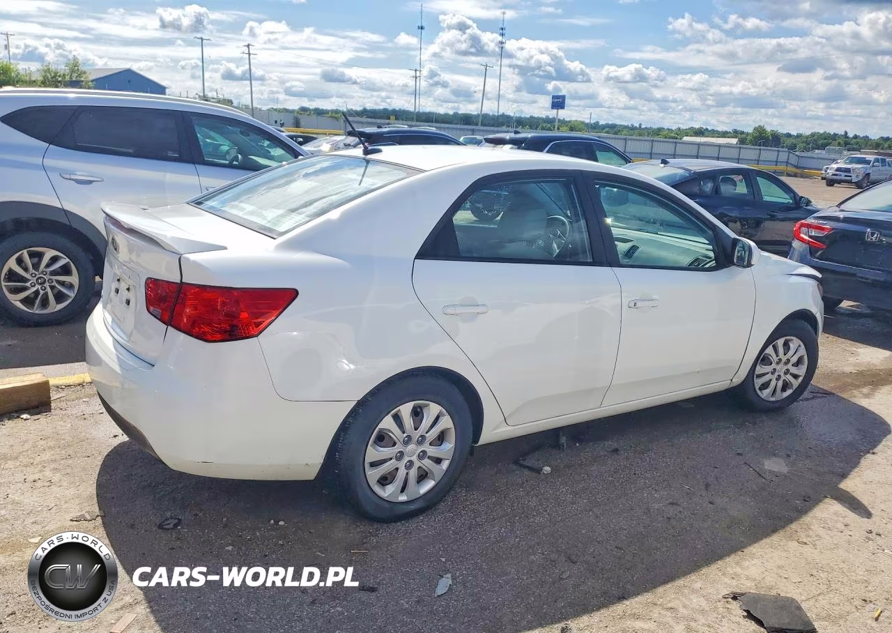 2013 Kia Forte Lx VIN:KNAFT4A29D5678471 - 3