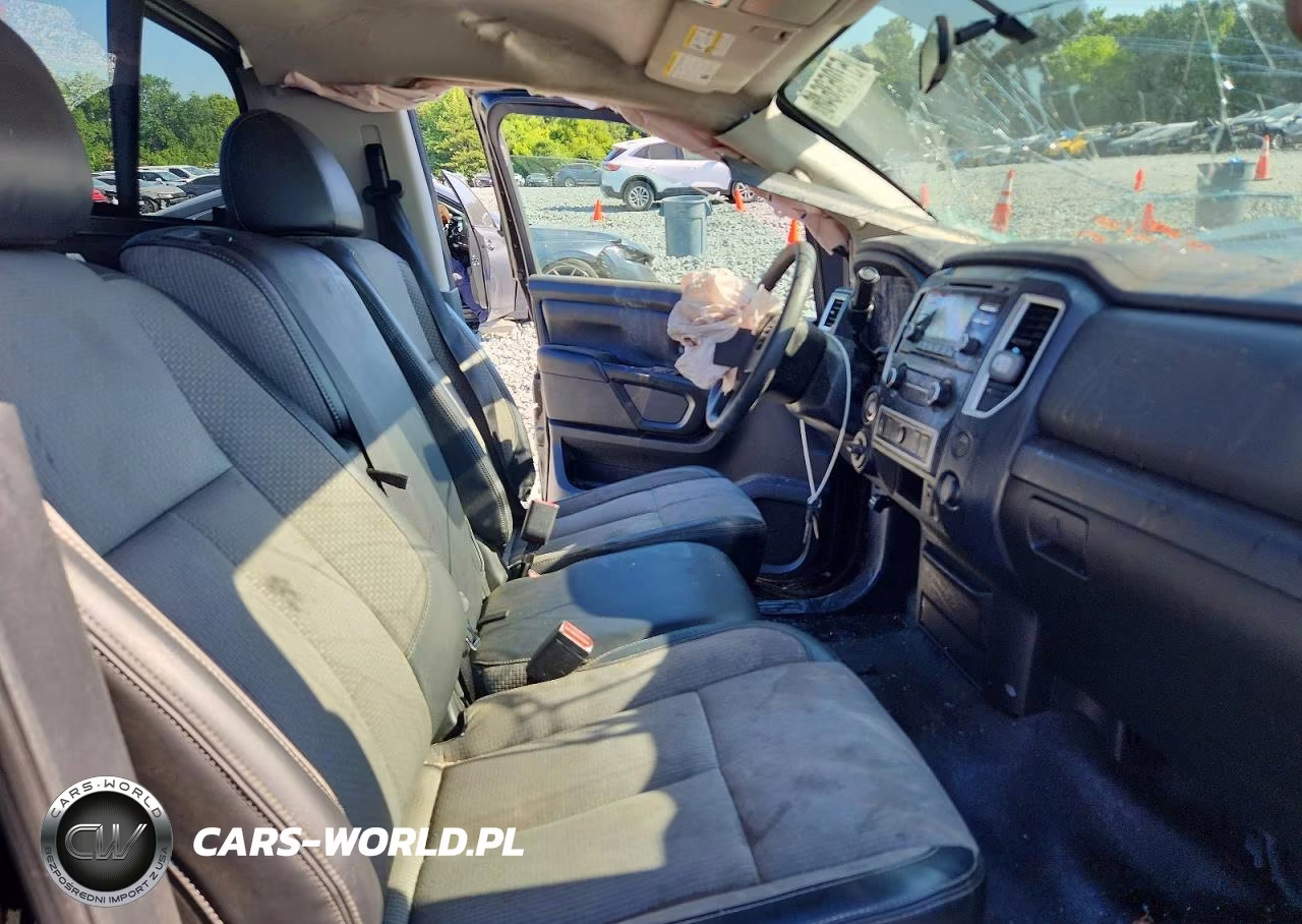 2018 Nissan Titan S VIN:1N6AA1R82JN502025 - 10
