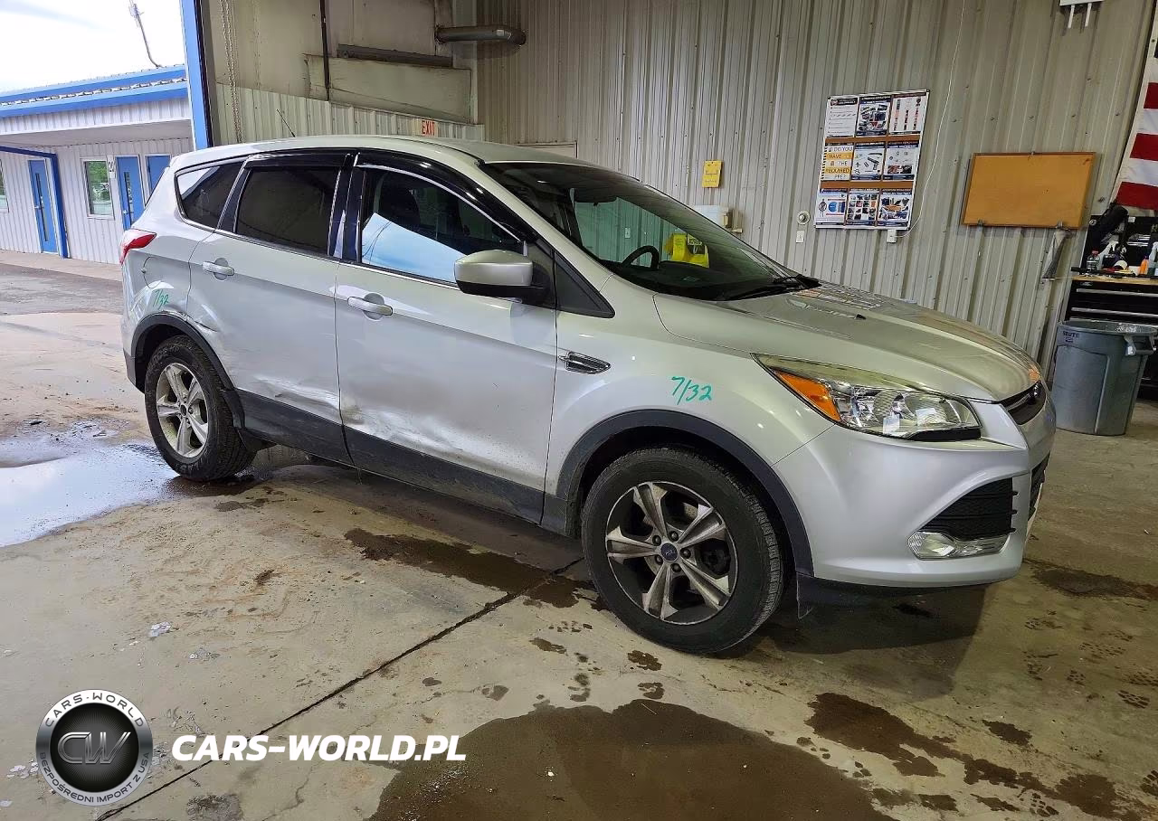 2015 Ford Escape Se VIN:1FMCU9GX5FUA28379 - 4