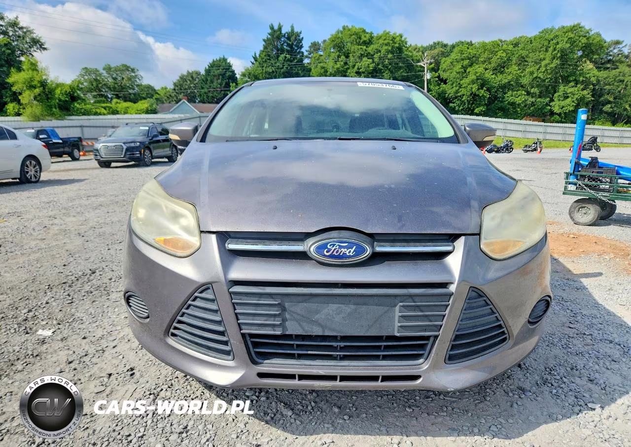 2014 Ford Focus Se VIN:1FADP3K28EL274703 - 5