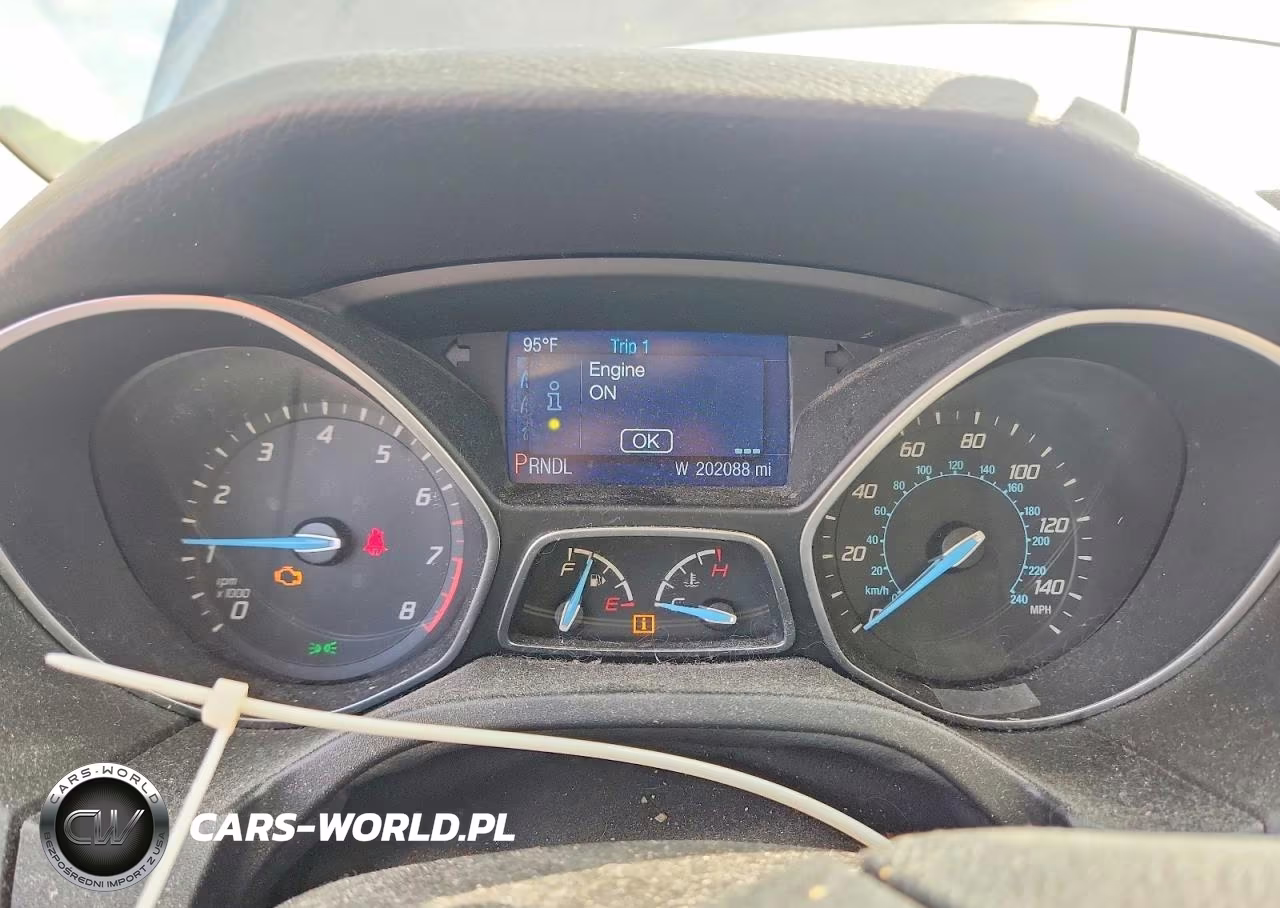 2014 Ford Focus Se VIN:1FADP3K28EL274703 - 9