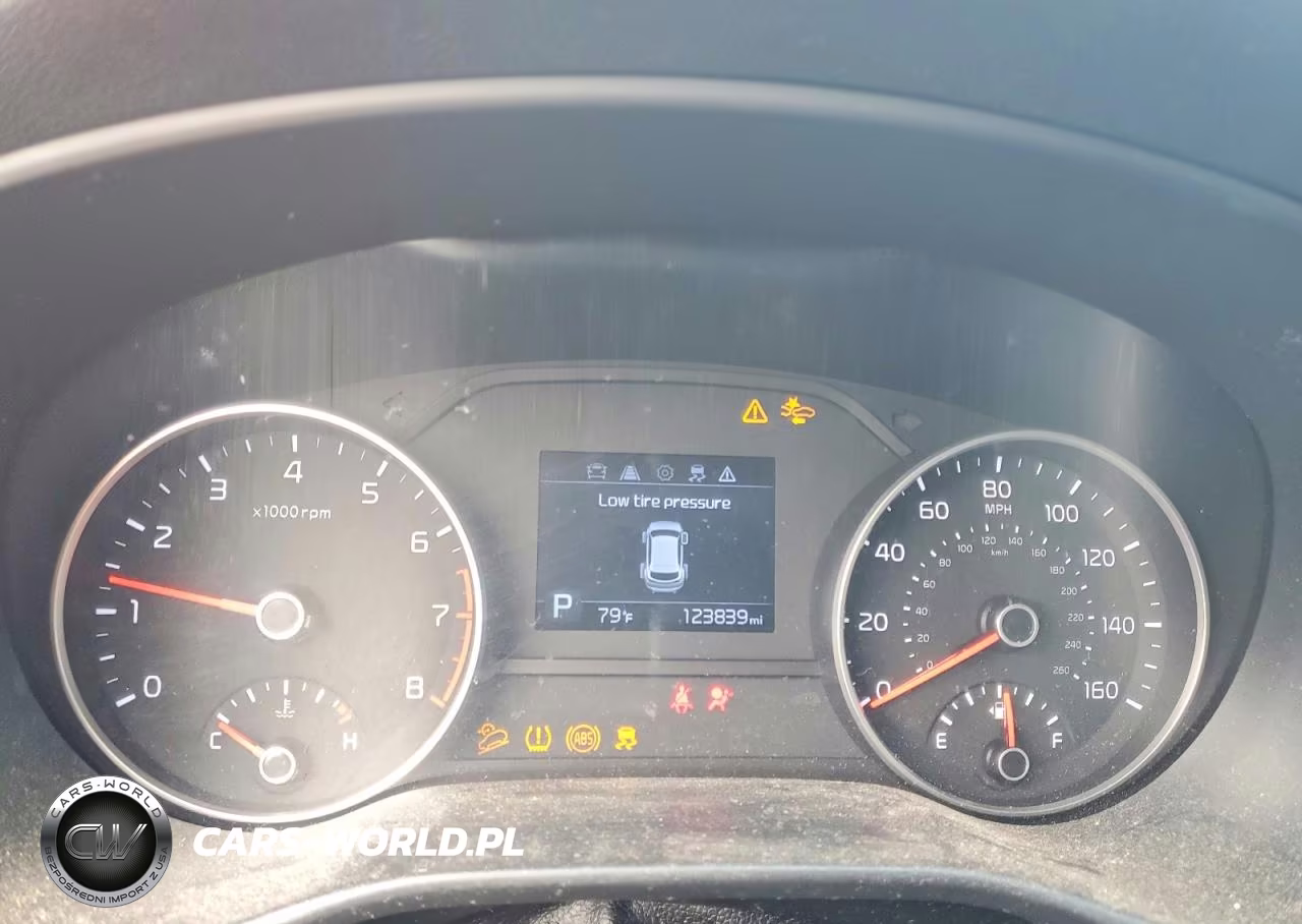 2020 Kia Sportage Lx VIN:KNDPM3AC6L7635426 - 9