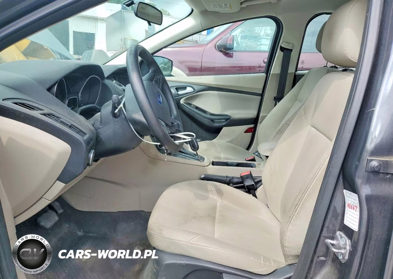 2018 Ford Focus Se VIN:1FADP3K27JL252279 - 7