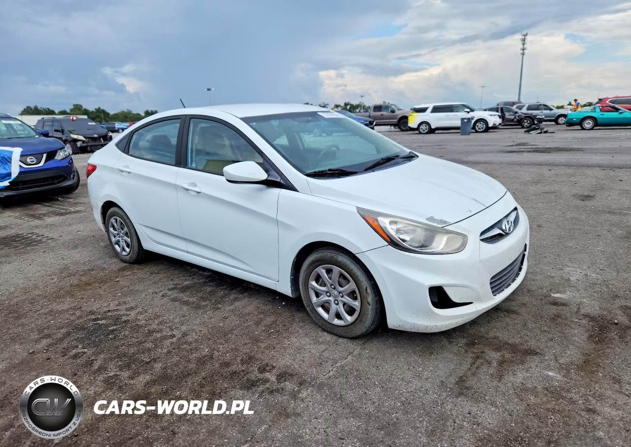 2014 Hyundai Accent Gls VIN:KMHCT4AE4EU715915 - 4