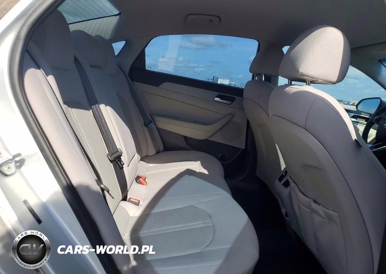 2018 Hyundai Sonata Sel+ VIN:5NPE34AF6JH714131 - 10