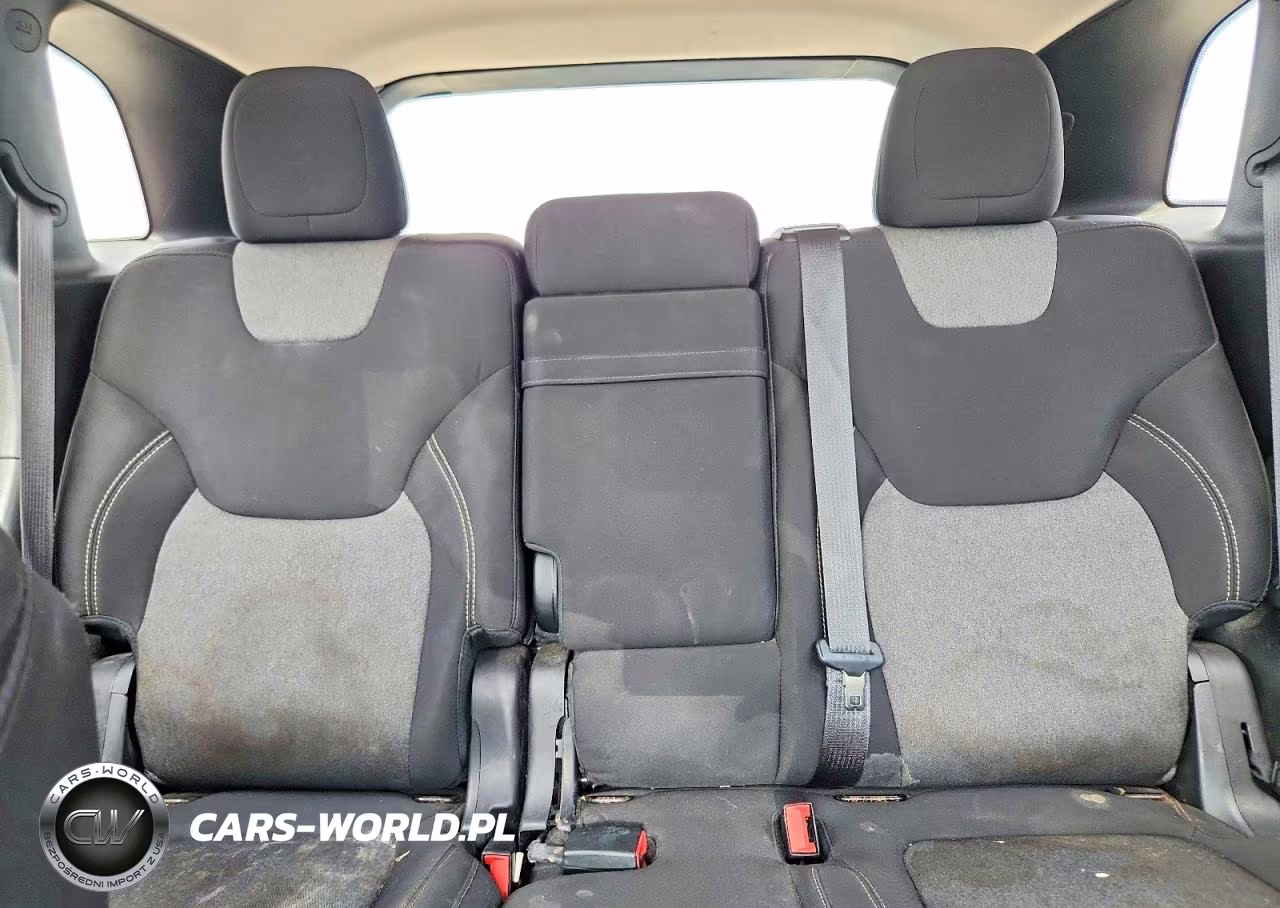 2014 Jeep Cherokee Latitude VIN:1C4PJMCS9EW284457 - 10