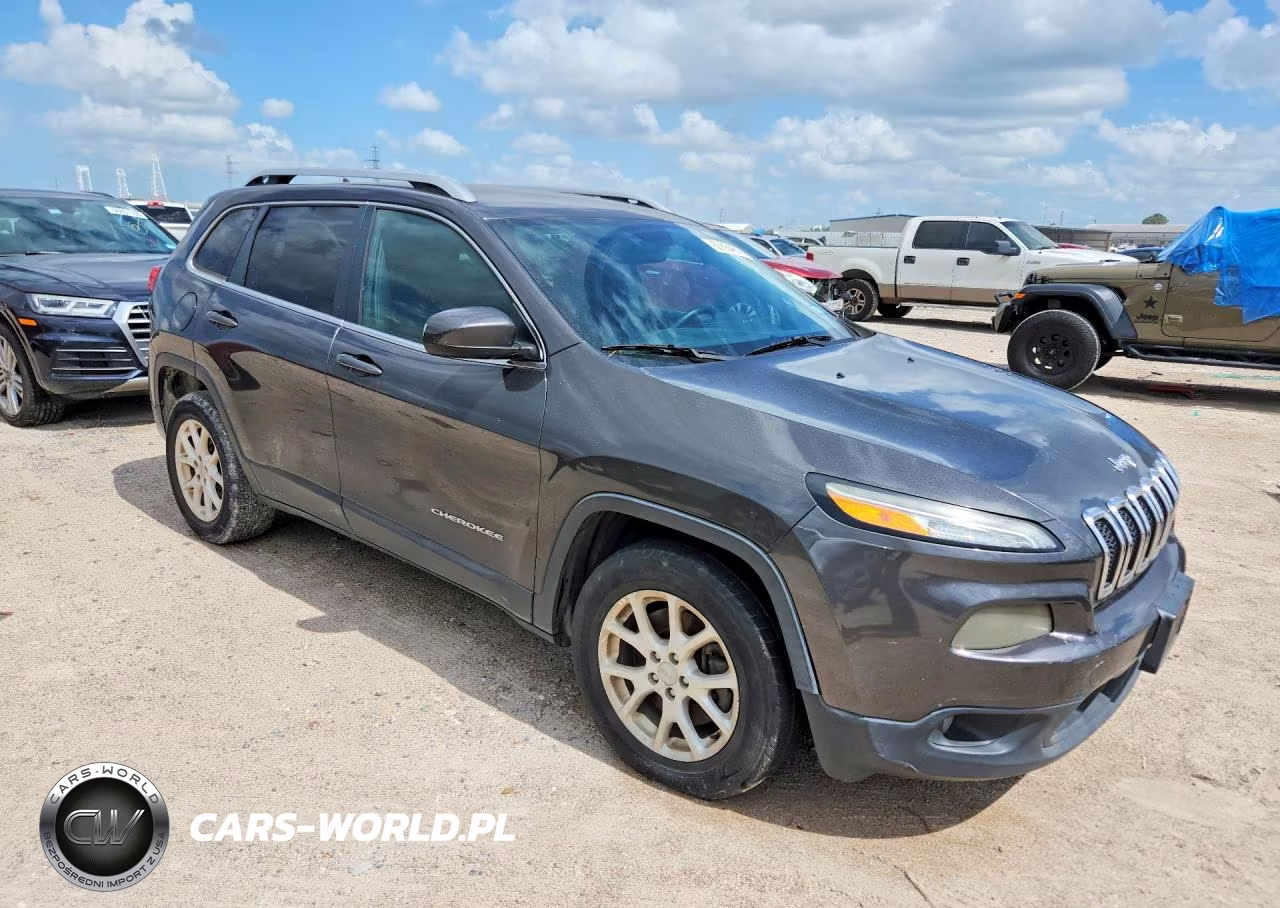 2014 Jeep Cherokee Latitude VIN:1C4PJMCS9EW284457 - 4