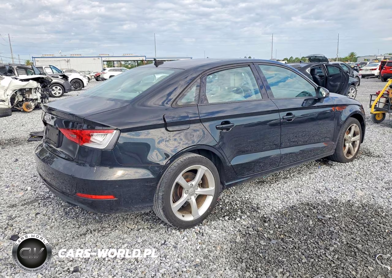 2015 Audi A3 Premium VIN:WAUACGFF8F1073715 - 3