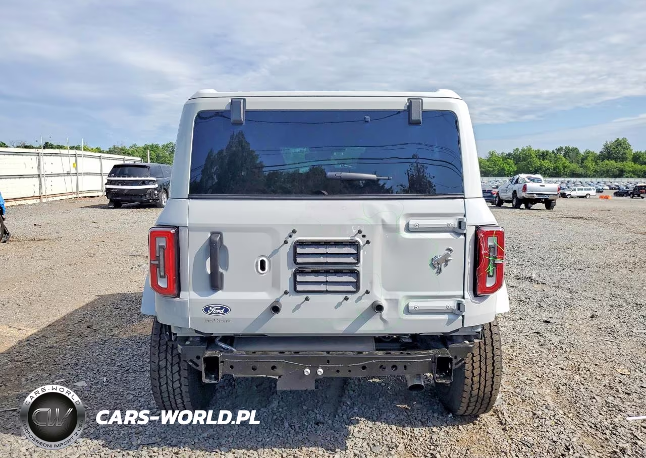 2026 Ford Bronco Outer Banks VIN:1FMEE8BP1TLA54180 - 6