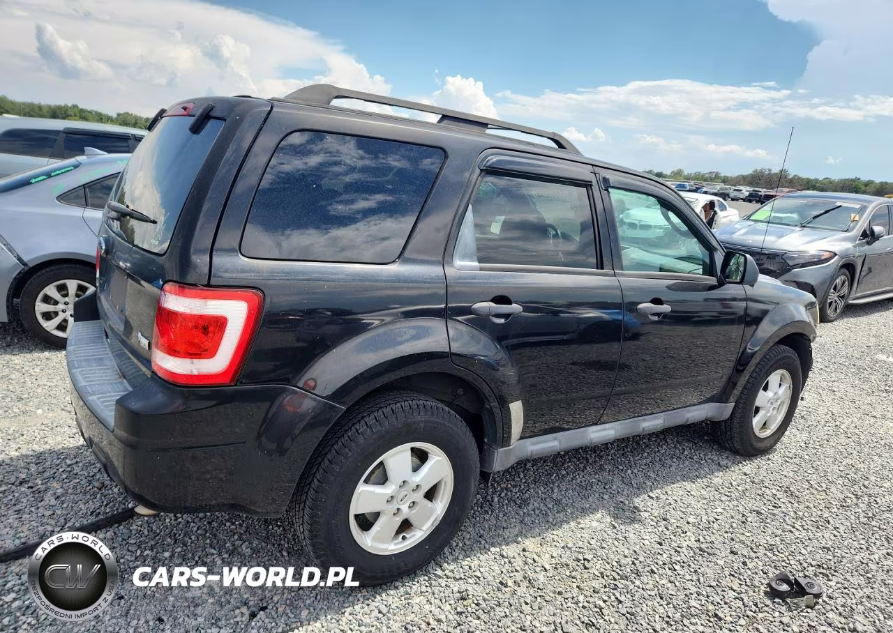 2011 Ford Escape Xlt VIN:1FMCU0DG6BKB84291 - 3