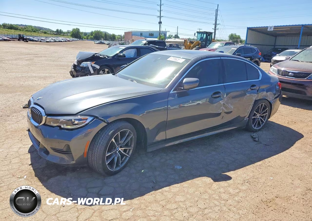 2020 BMW 330Xi – zdjęcie 1 z 12