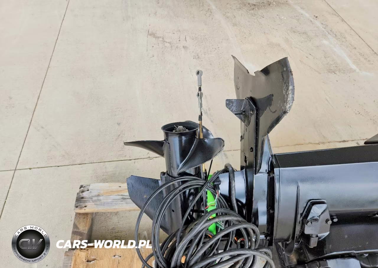2007 Tohatsu Boat Motor VIN:034495XG - 9