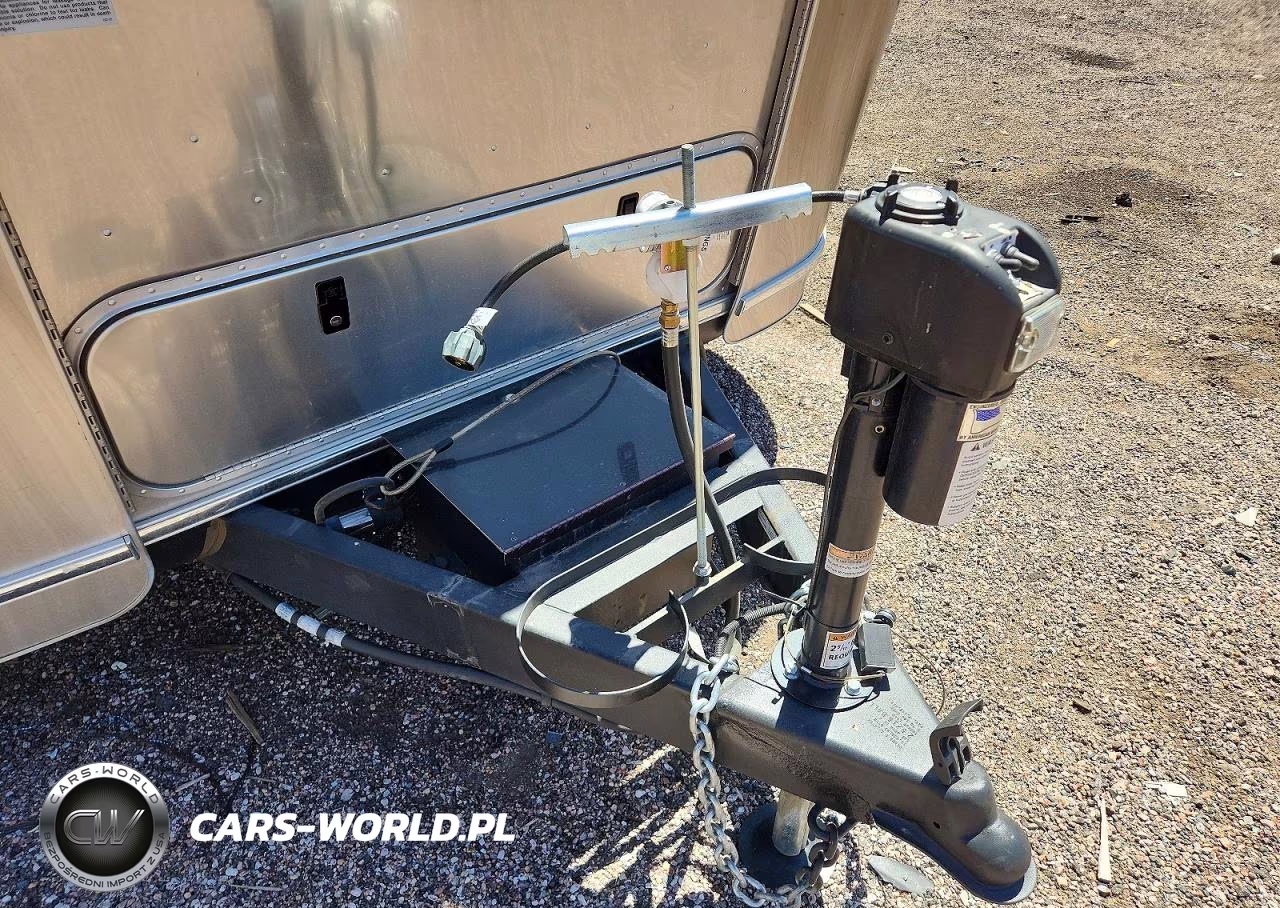 2023 Airstream Sk9Agp-Fc Camper VIN:1STK9AG25PJ568875 - 8