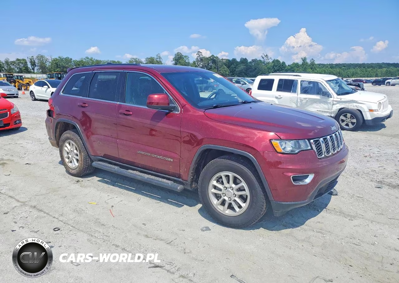 2019 Jeep Grand Cherokee Laredo VIN:1C4RJEAG1KC681199 - 4