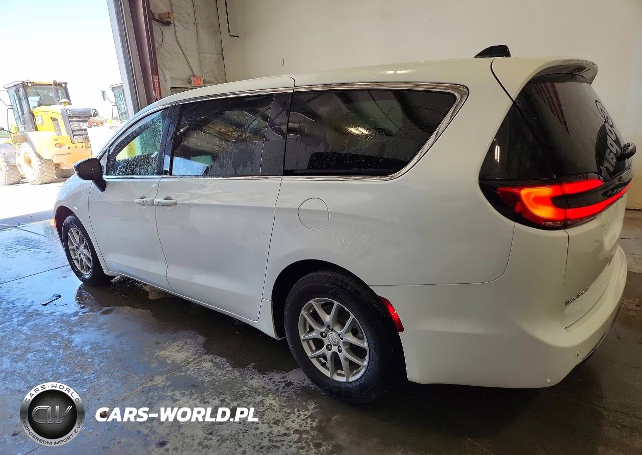2026 Chrysler Pacifica Select VIN:2C4RC1BG1TR228453 - 2