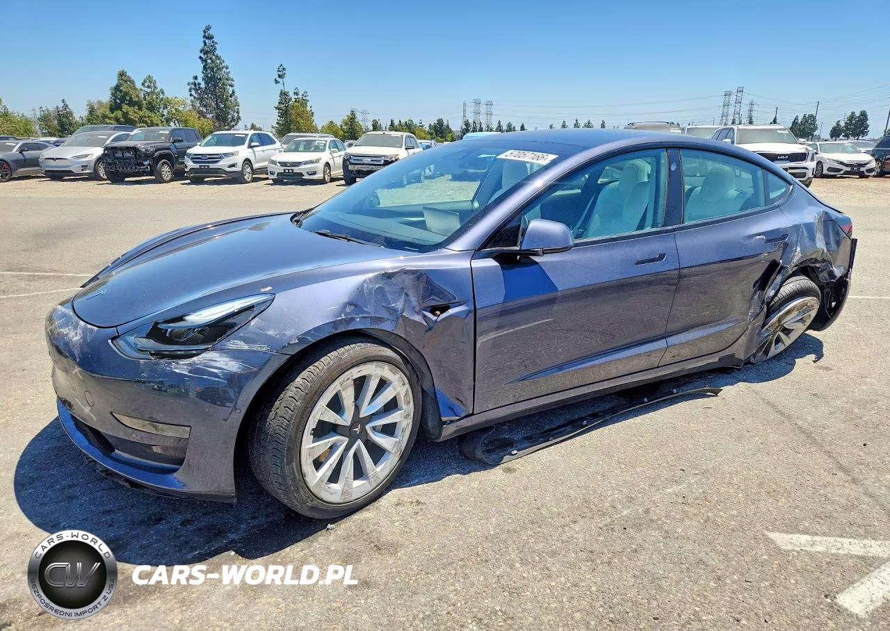 2022 Tesla Model 3 – zdjęcie 1 z 12