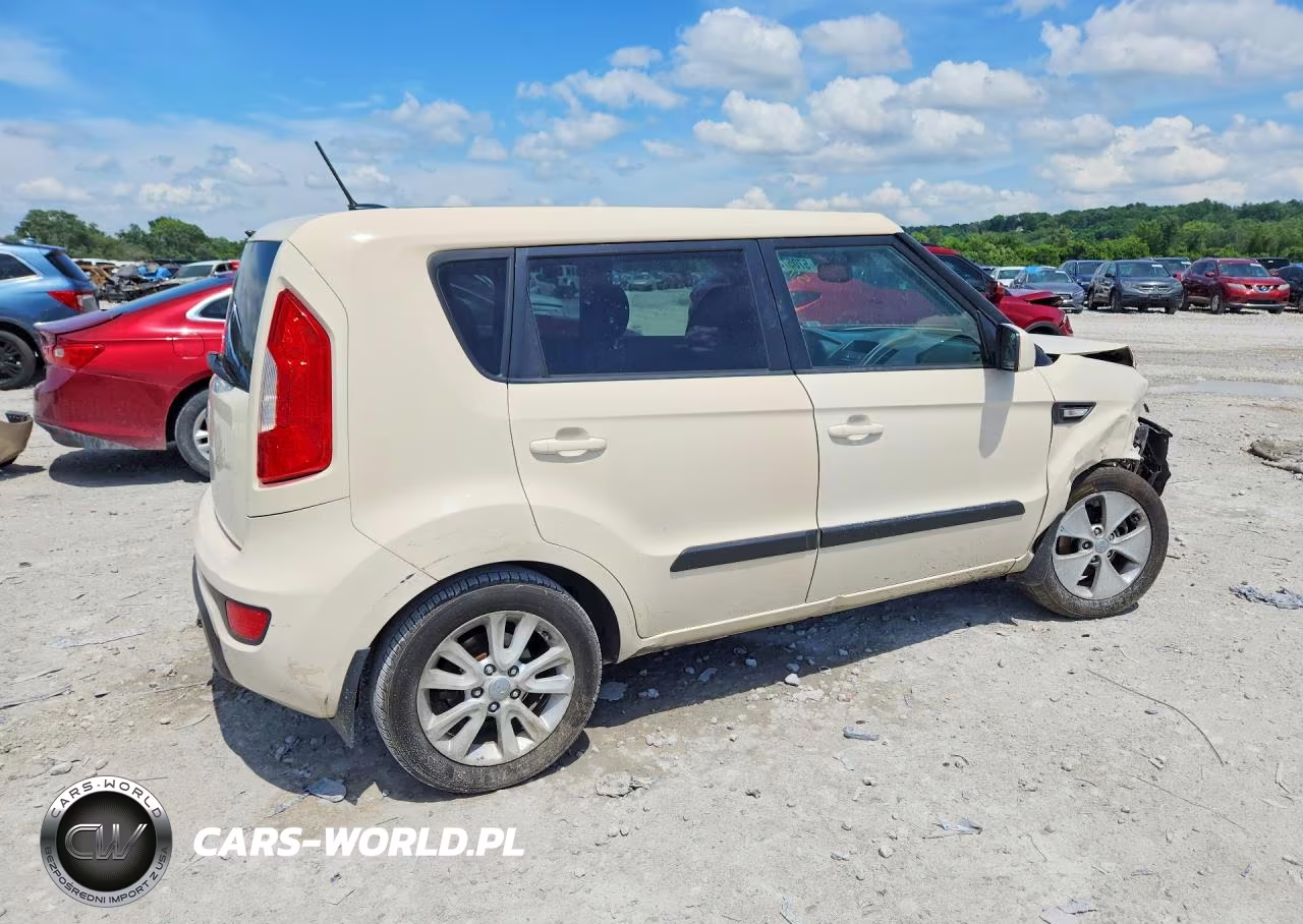 2013 Kia Soul Base VIN:KNDJT2A50D7762629 - 3