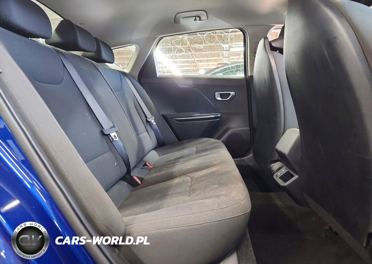 2026 Kia K4 Lxs VIN:3KPFT4DE8TE286545 - 10
