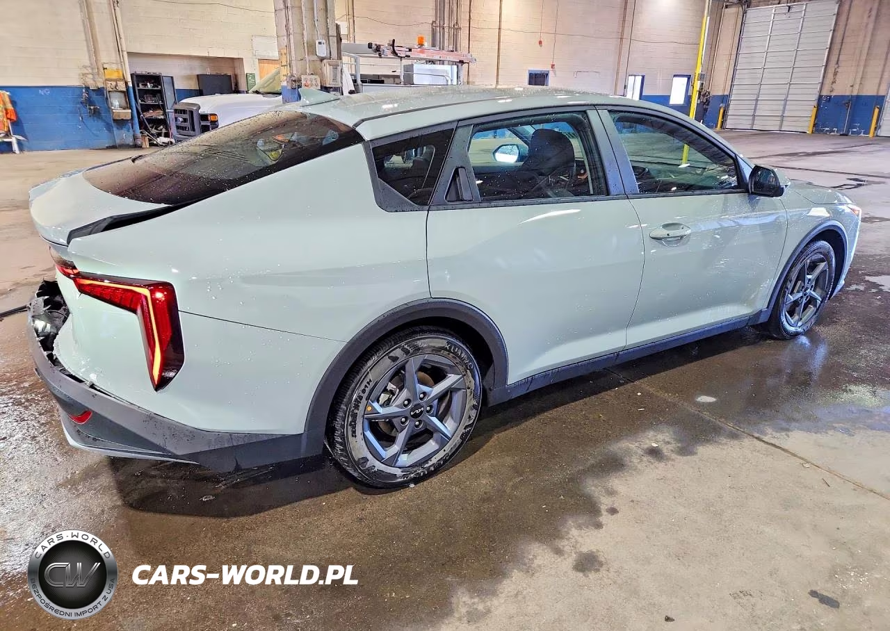 2026 Kia K4 Lxs VIN:3KPFT4DE9TE321013 - 3