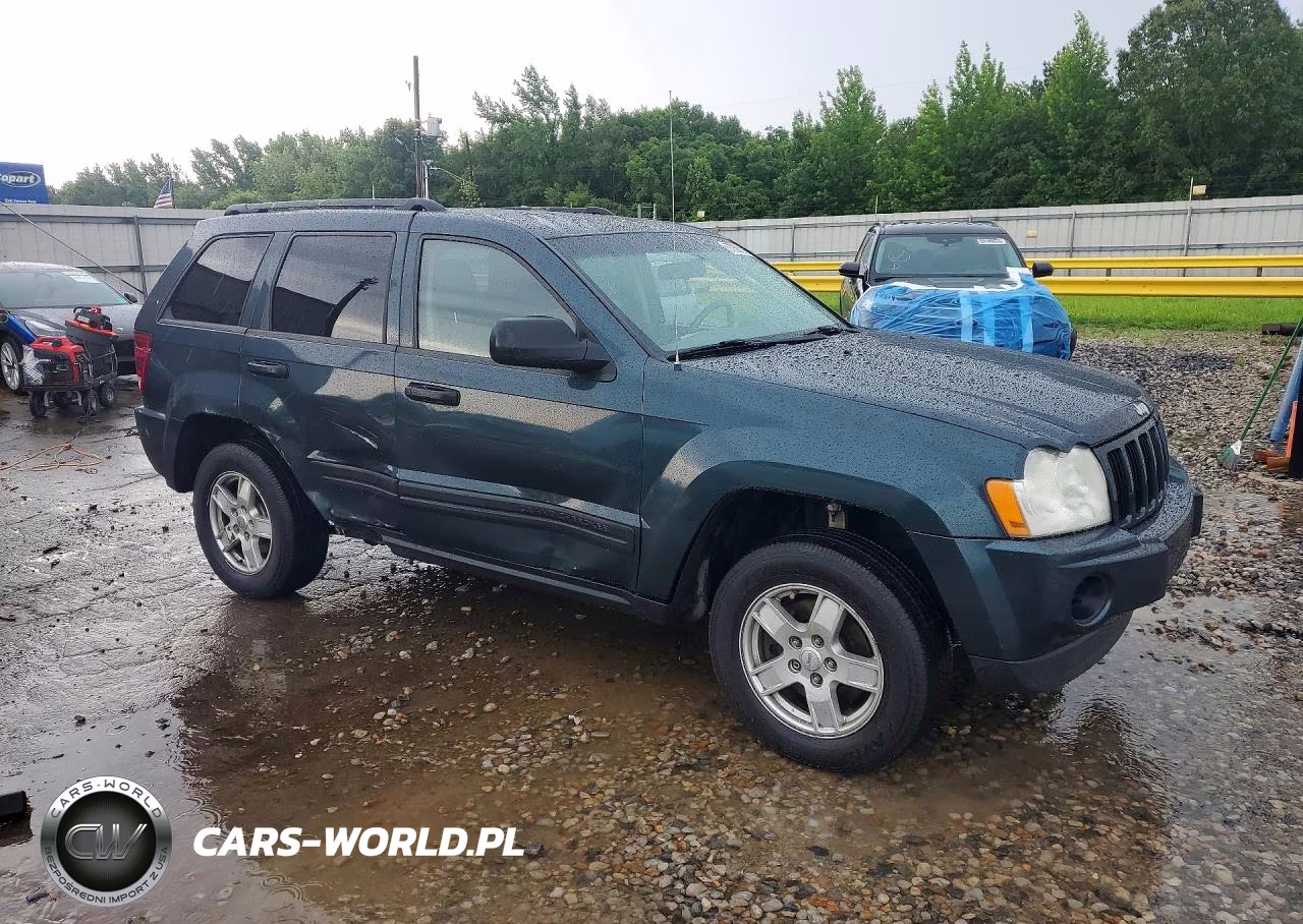 2005 Jeep Grand Cherokee Laredo VIN:1J4GS48K05C633152 - 4