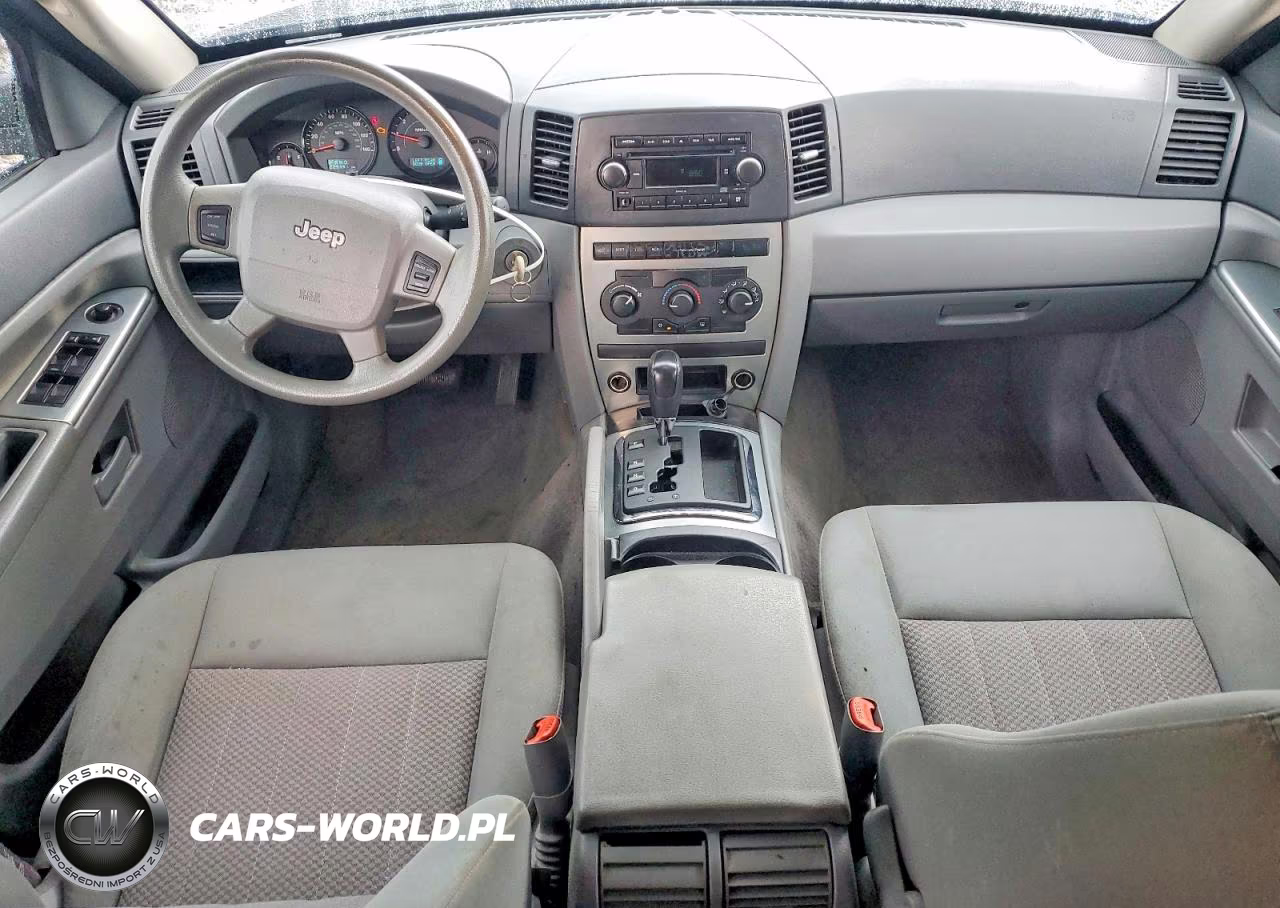 2005 Jeep Grand Cherokee Laredo VIN:1J4GS48K05C633152 - 8