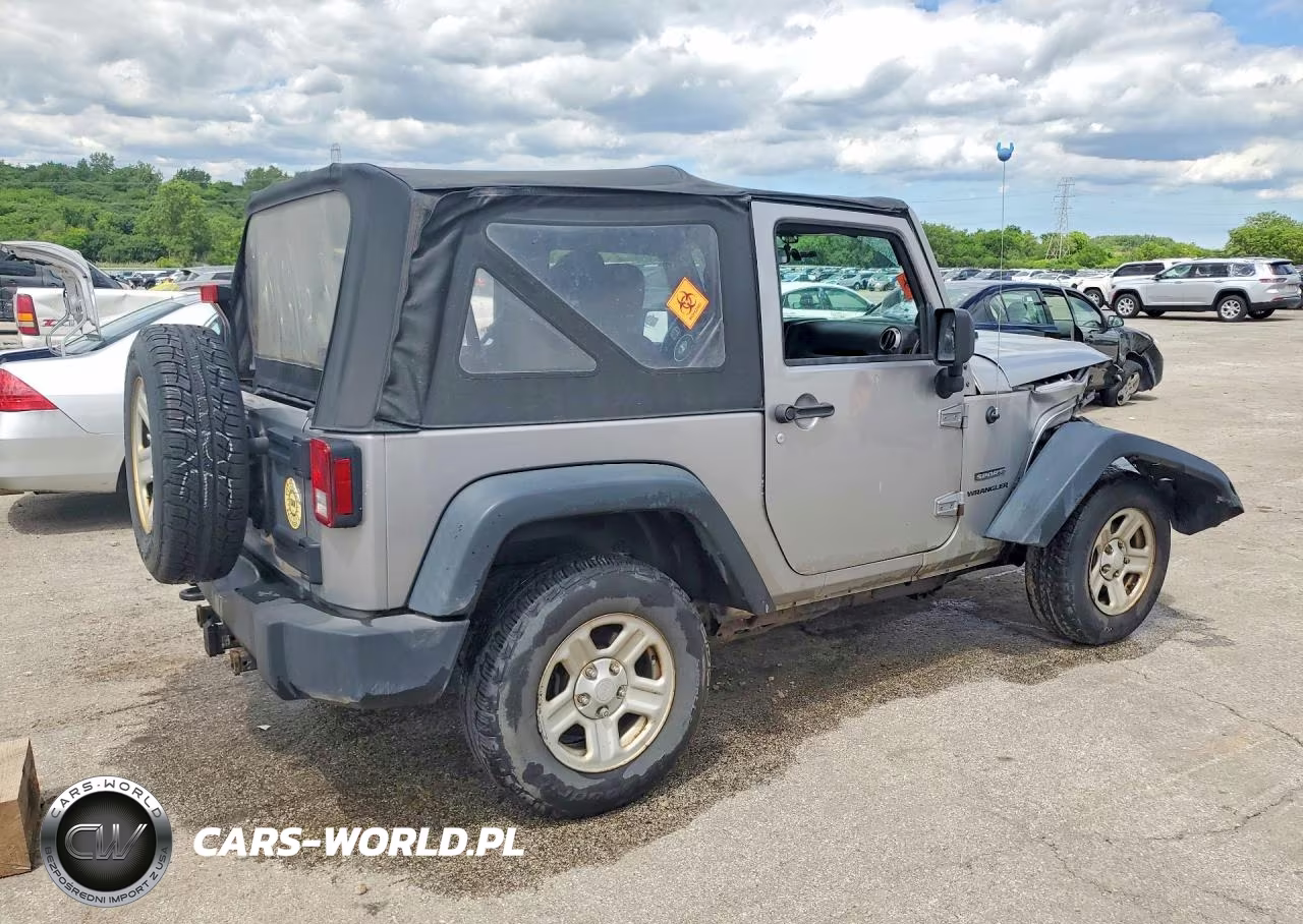 2013 Jeep Wrangler Sport VIN:1C4AJWAGXDL704324 - 3