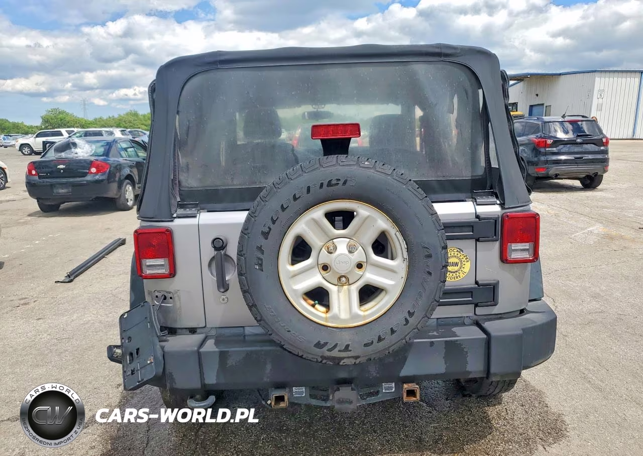 2013 Jeep Wrangler Sport VIN:1C4AJWAGXDL704324 - 6