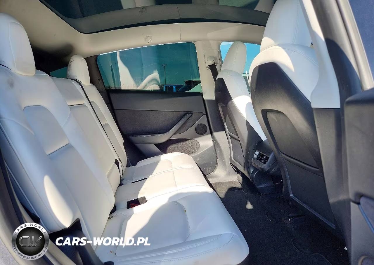 2023 Tesla Model Y VIN:7SAYGAEE1PF853336 - 11