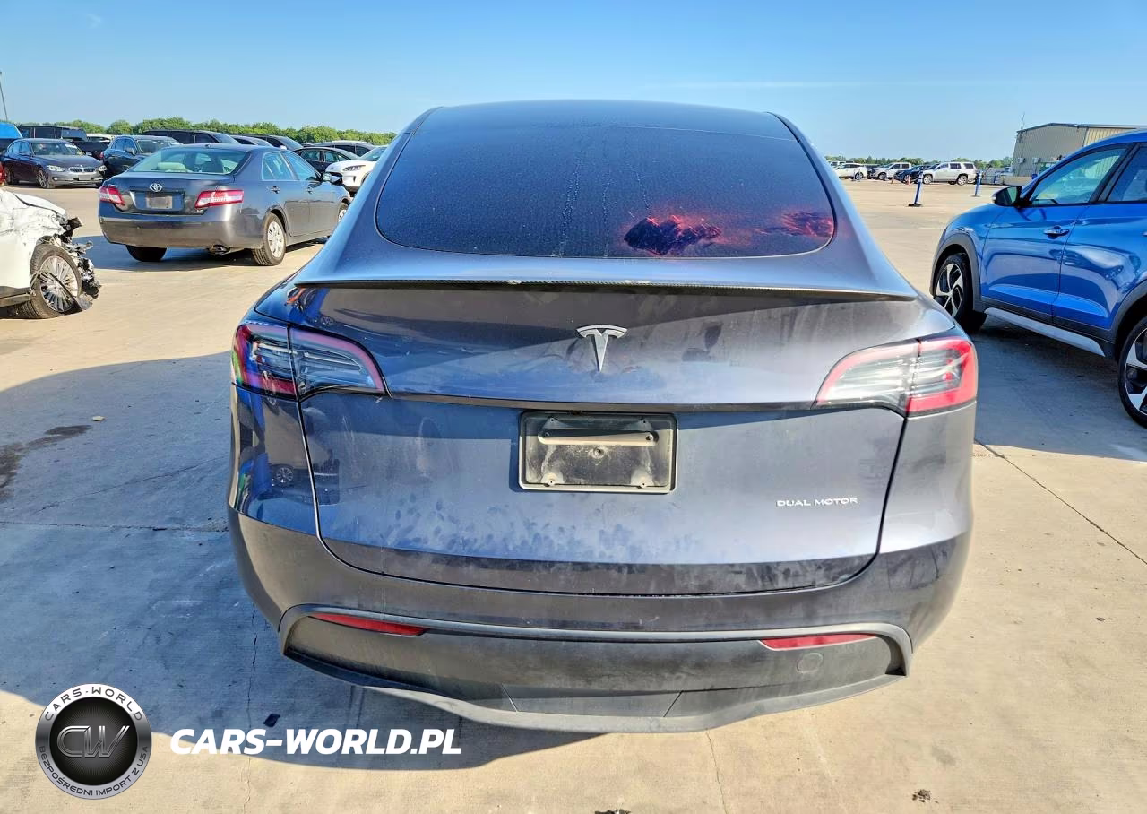 2023 Tesla Model Y VIN:7SAYGAEE1PF853336 - 6