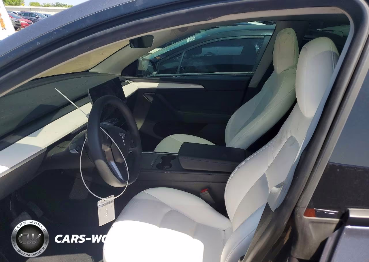 2023 Tesla Model Y VIN:7SAYGAEE1PF853336 - 7