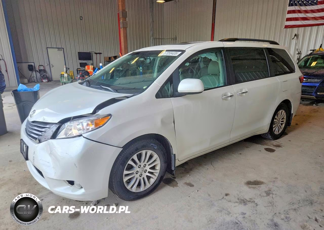 2017 Toyota Sienna Xle 8-Passenger