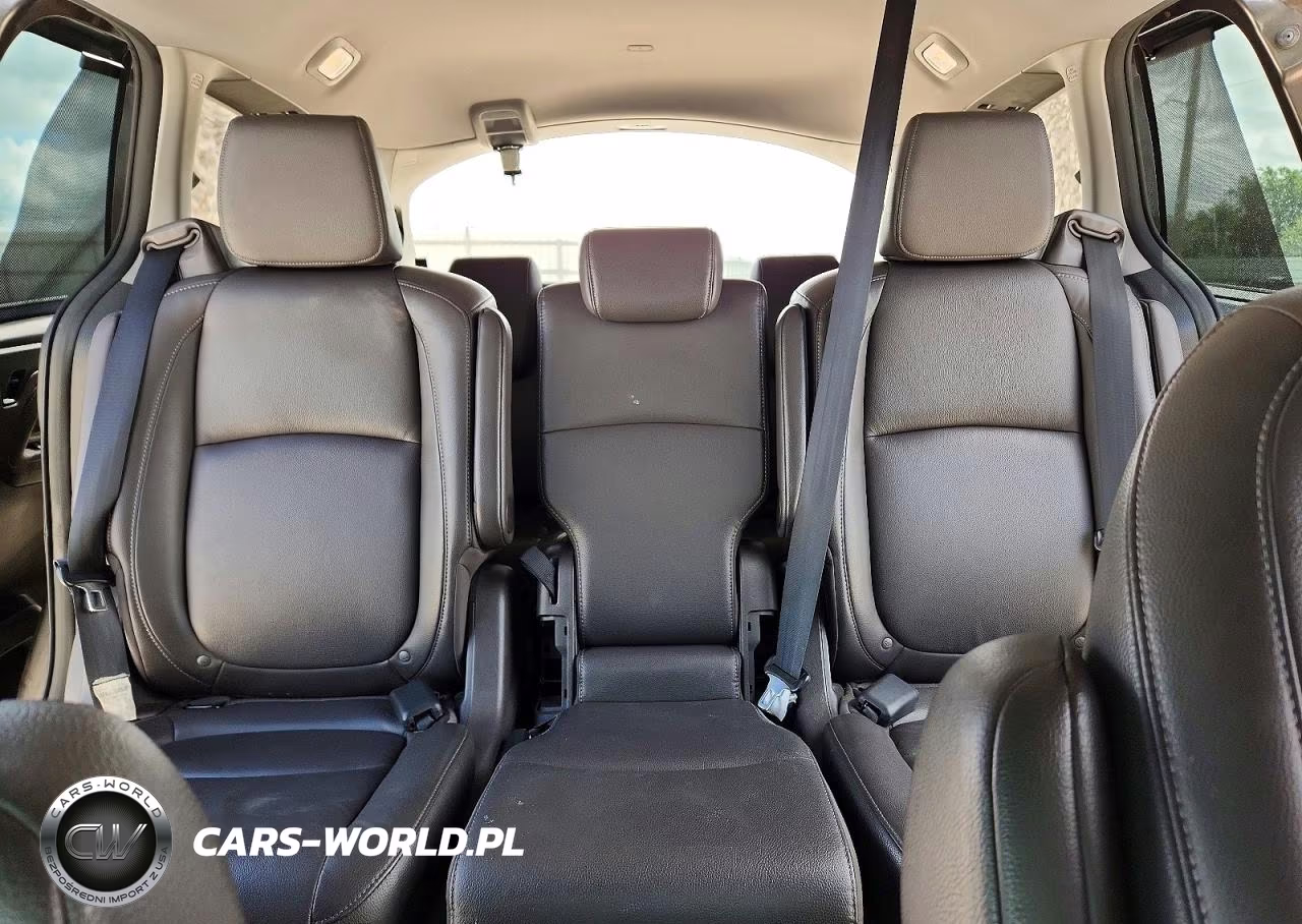 2021 Honda Odyssey Touring VIN:5FNRL6H89MB030729 - 10