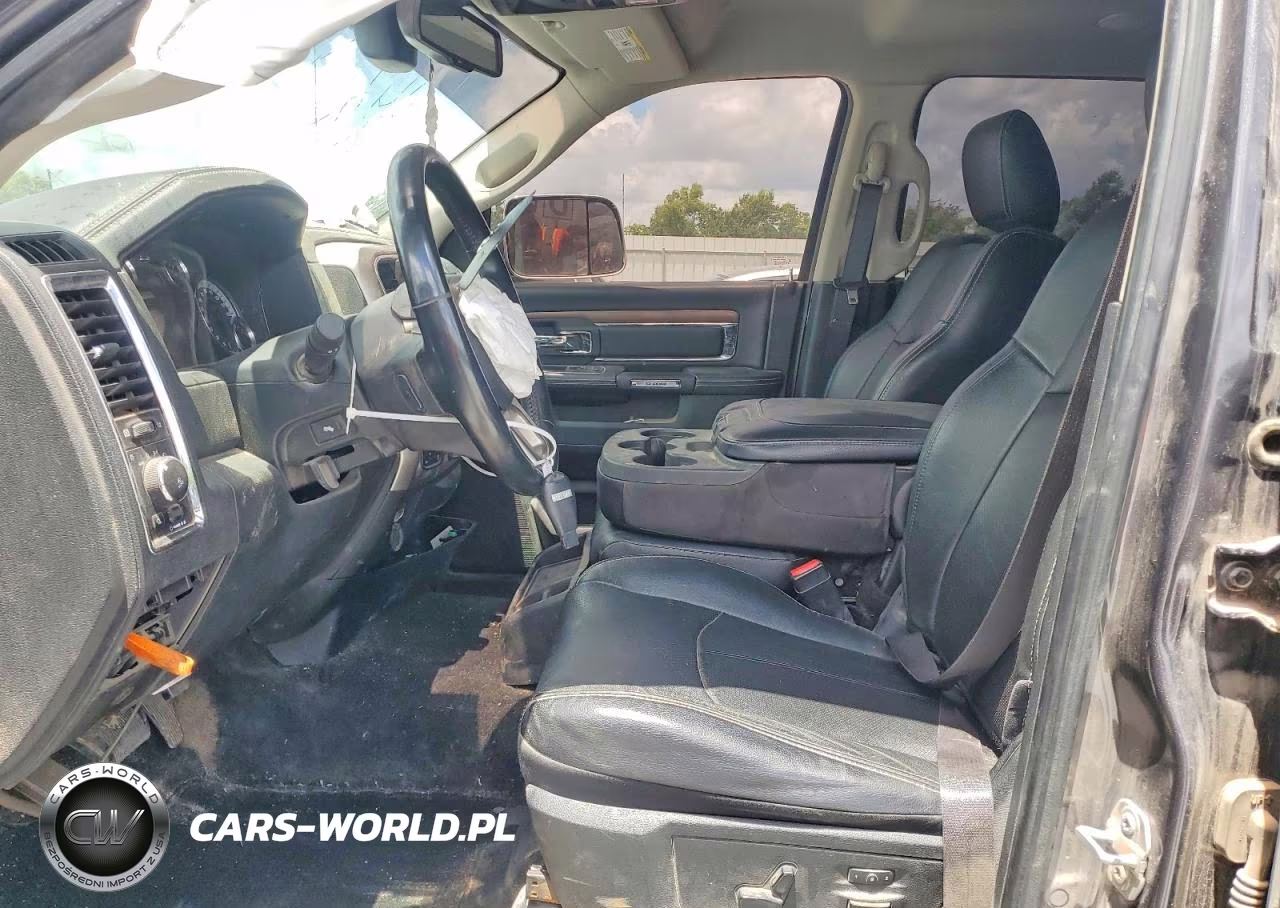 2018 Ram 1500 Laramie VIN:1C6RR7VM6JS253032 - 7