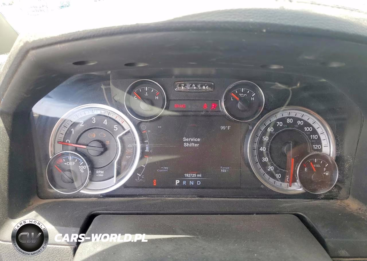 2018 Ram 1500 Laramie VIN:1C6RR7VM6JS253032 - 9