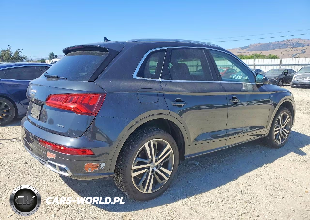 2020 Audi Q5 E Premium Plus VIN:WA1E2AFY7L2062596 - 3