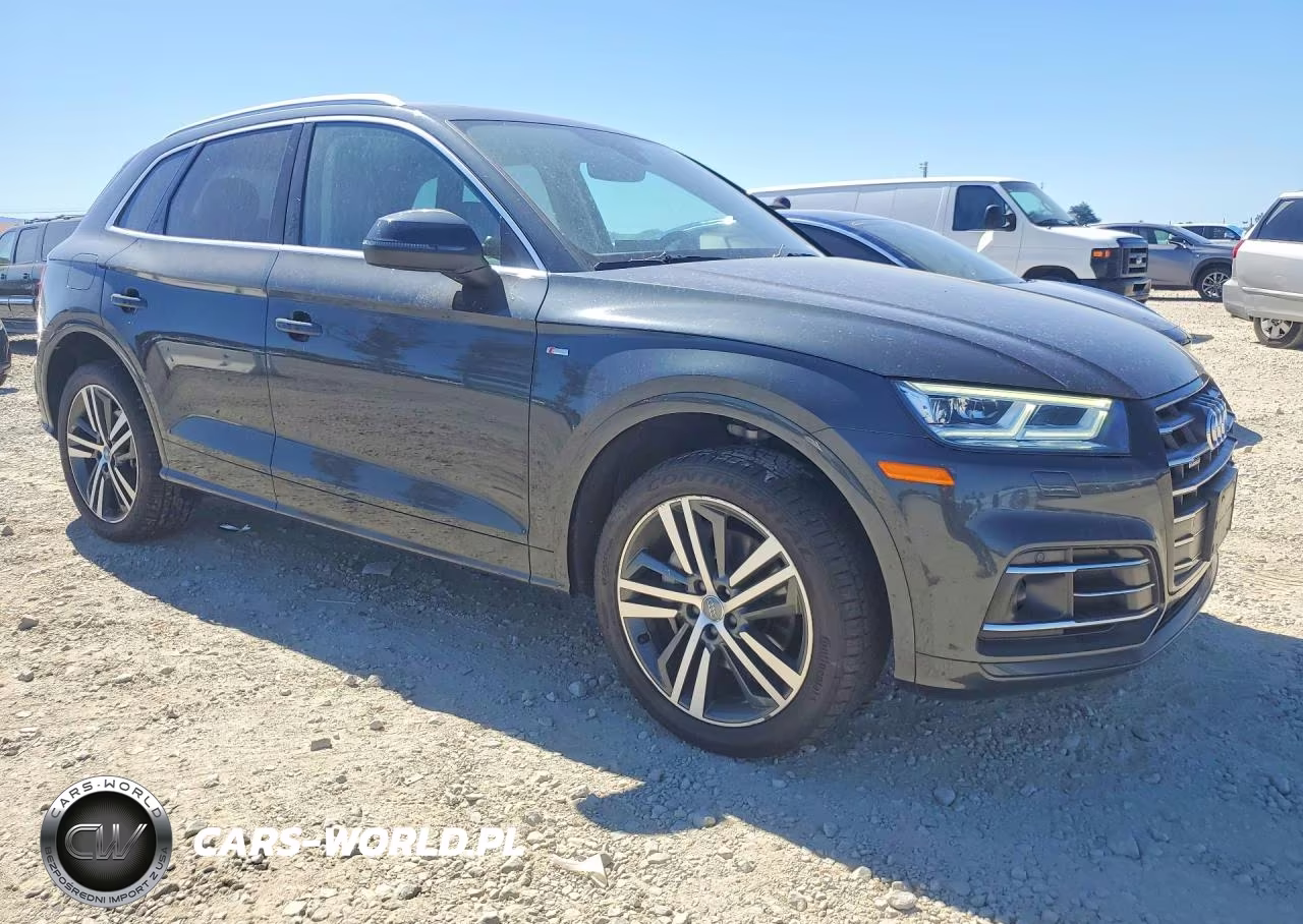 2020 Audi Q5 E Premium Plus VIN:WA1E2AFY7L2062596 - 4