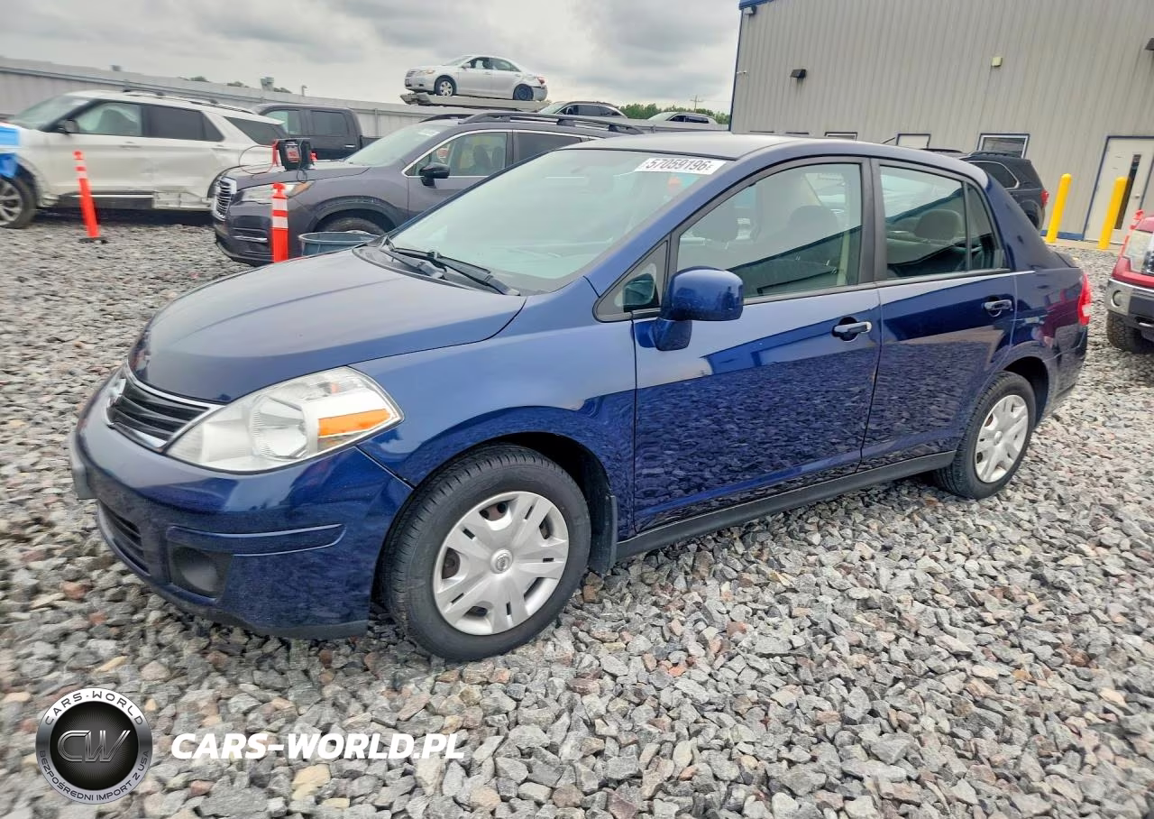 2010 Nissan Versa 1.8 S