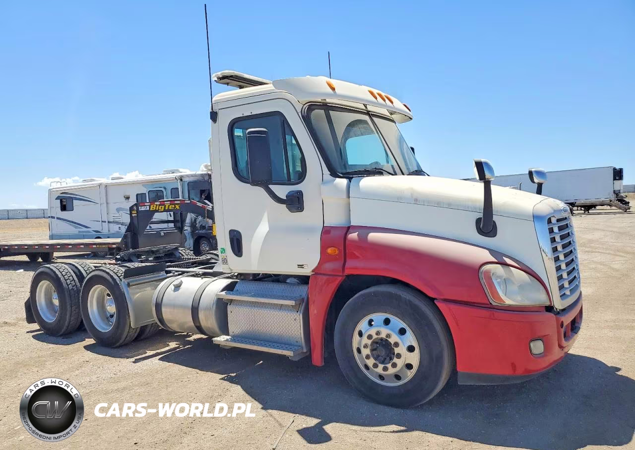 2011 Freightliner Cascadia 1 - Semi Truck