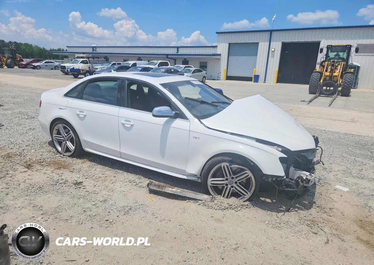 2012 Audi S4 Prestige VIN:WAUKGAFLXCA024202 - 4