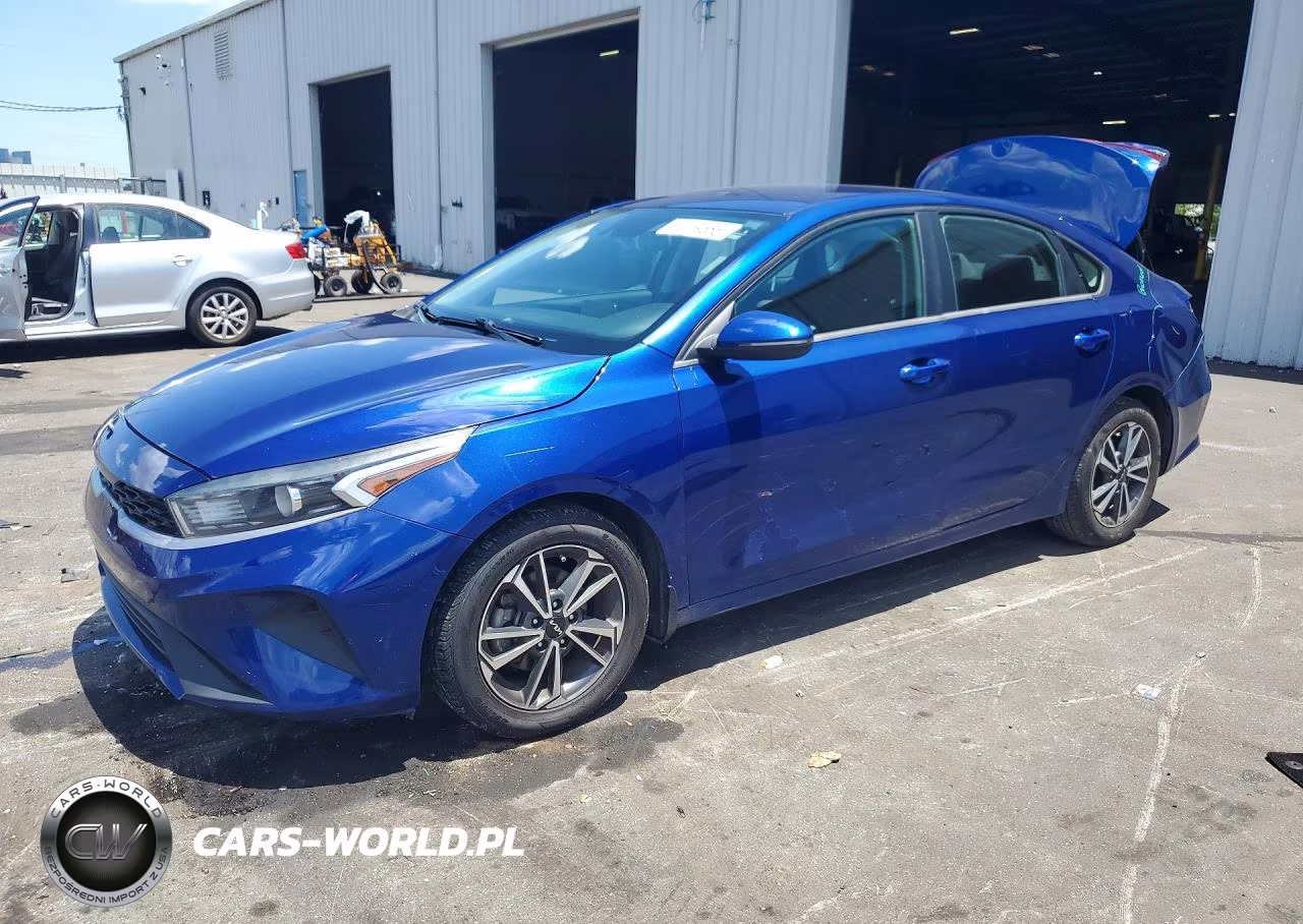 2022 Kia Forte Lxs – zdjęcie 1 z 12
