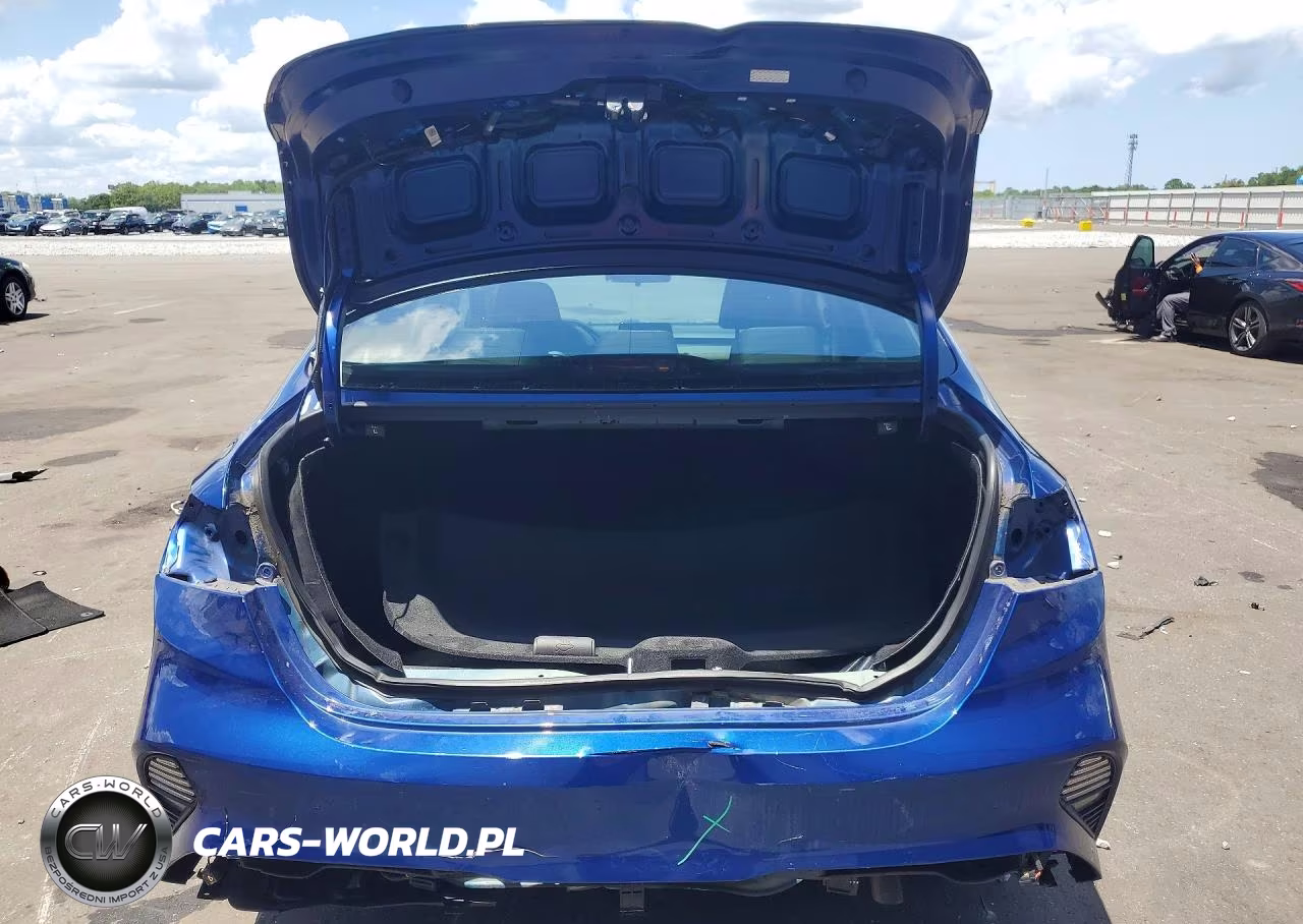 2022 Kia Forte Lxs VIN:3KPF24AD3NE438880 - 6
