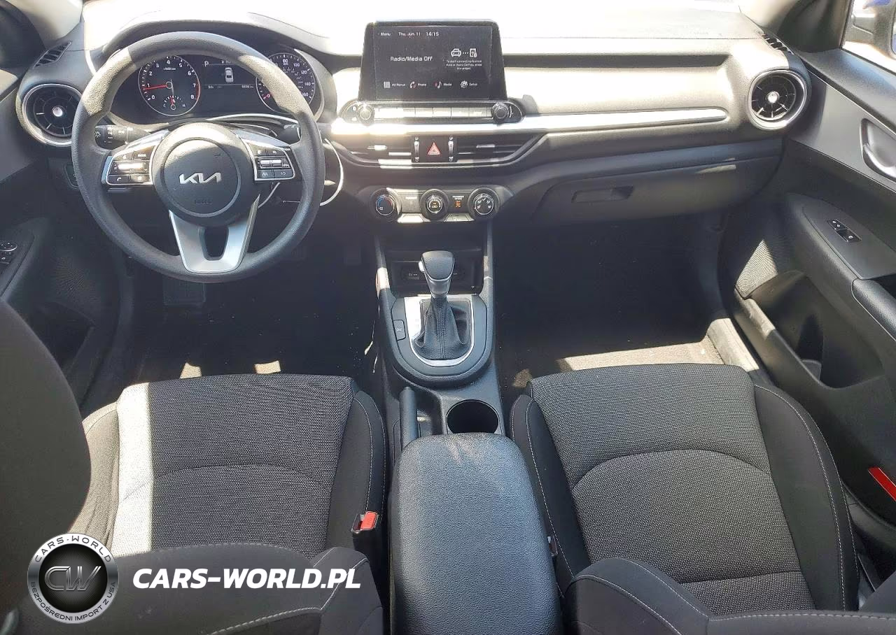 2022 Kia Forte Lxs VIN:3KPF24AD3NE438880 - 8