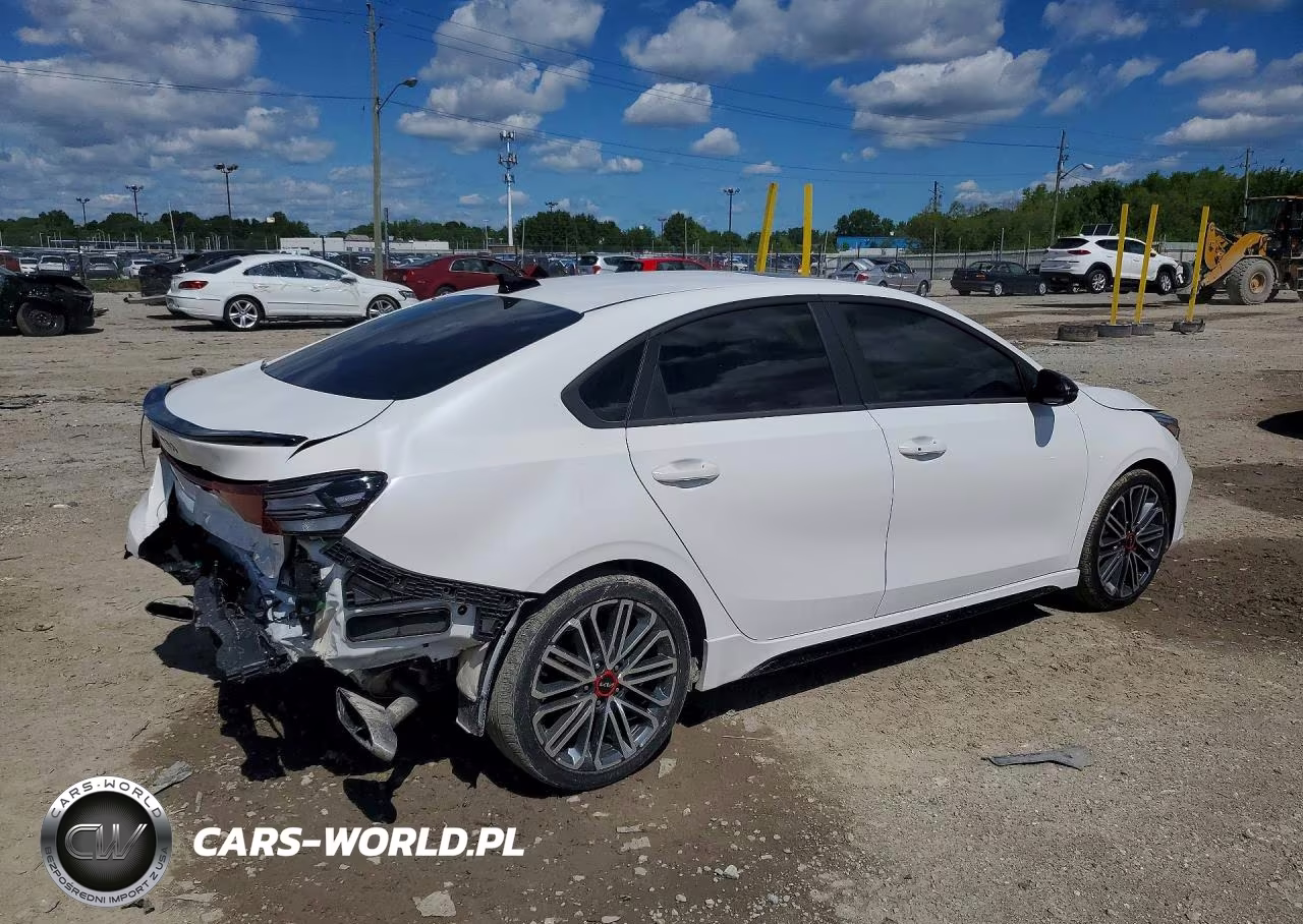 2024 Kia Forte Gt VIN:3KPF44AC0RE750422 - 3