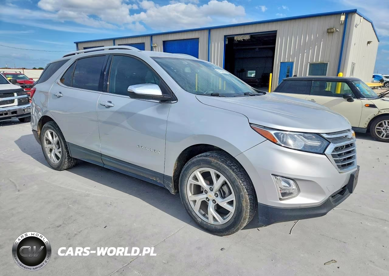 2018 Chevrolet Equinox Premier VIN:2GNAXMEV3J6177170 - 4