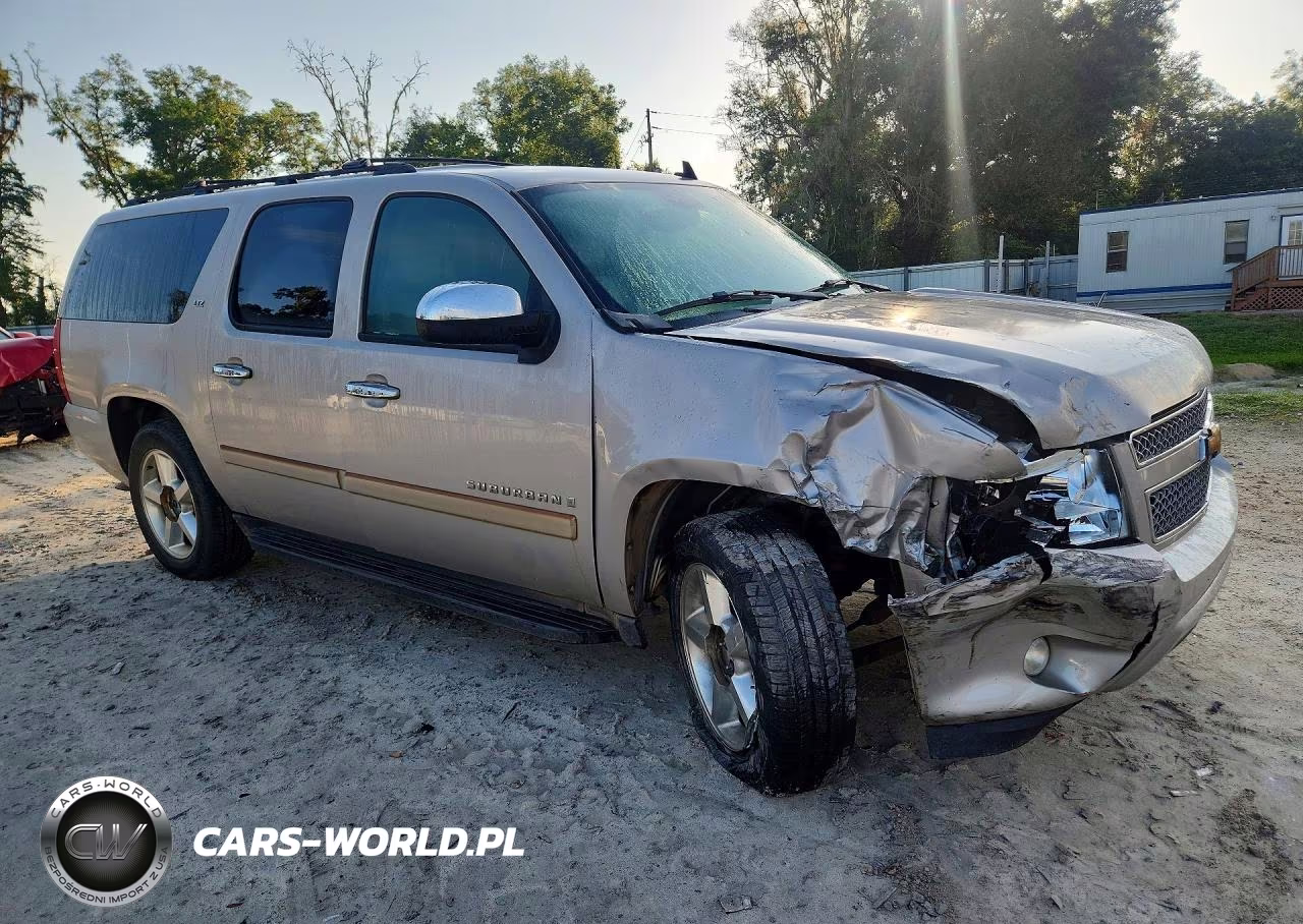 2007 Chevrolet Suburban C1500 VIN:3GNFC16077G261136 - 4