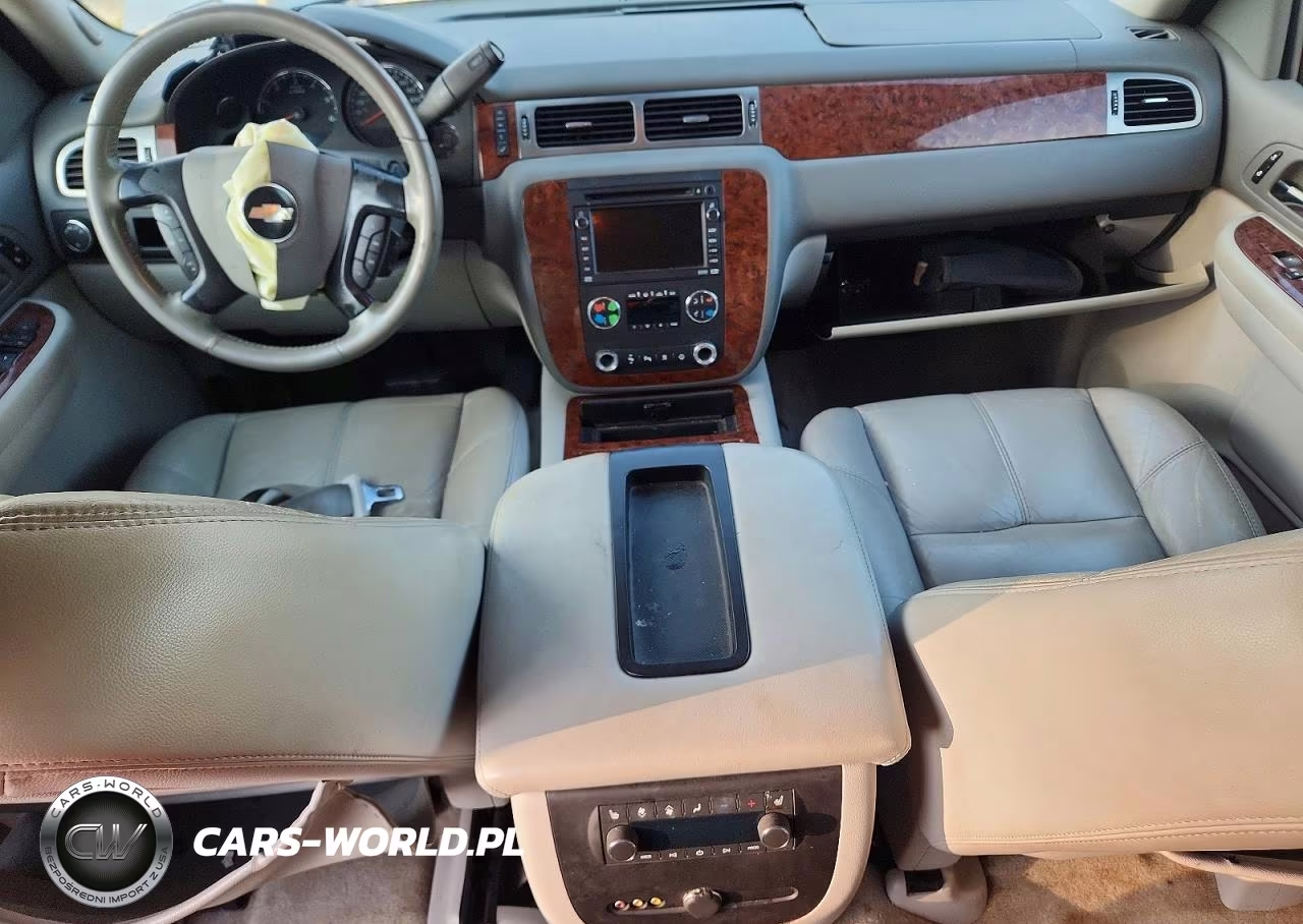 2007 Chevrolet Suburban C1500 VIN:3GNFC16077G261136 - 8