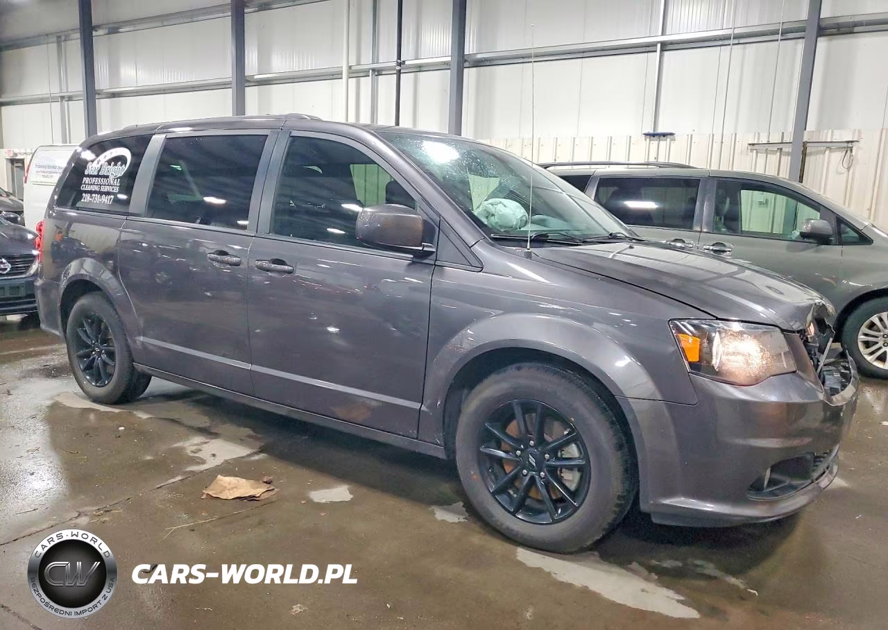 2019 Dodge Grand Caravan Gt VIN:2C4RDGEG9KR740181 - 4