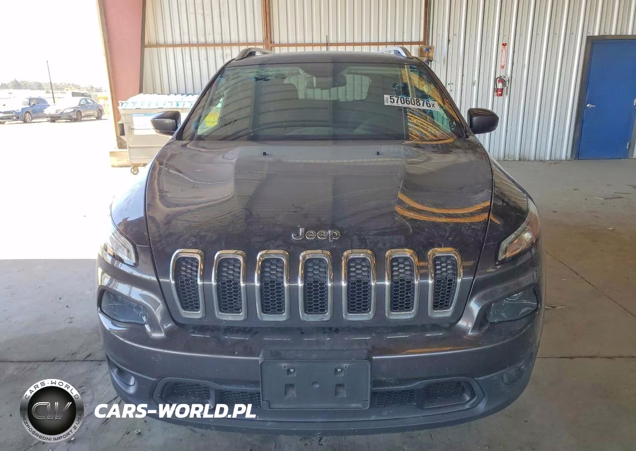 2017 Jeep Cherokee Latitude VIN:1C4PJLCB9HW640985 - 5