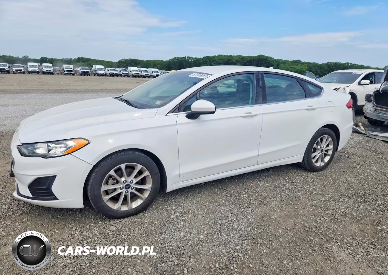 2020 Ford Fusion Se – zdjęcie 1 z 12